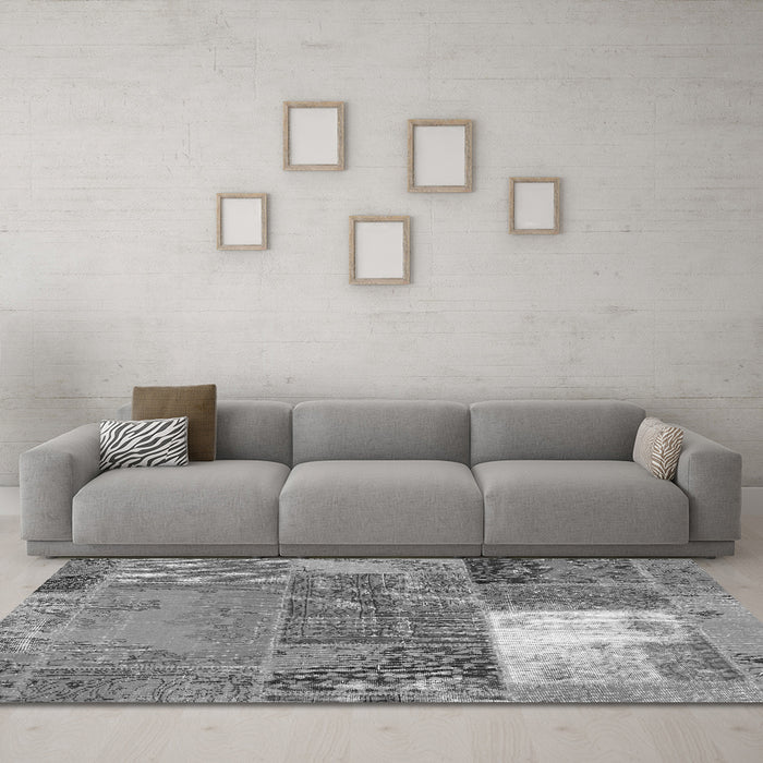 Machine Washable Patchwork Gray Transitional Rug in a Living Room,, wshcon2695gry