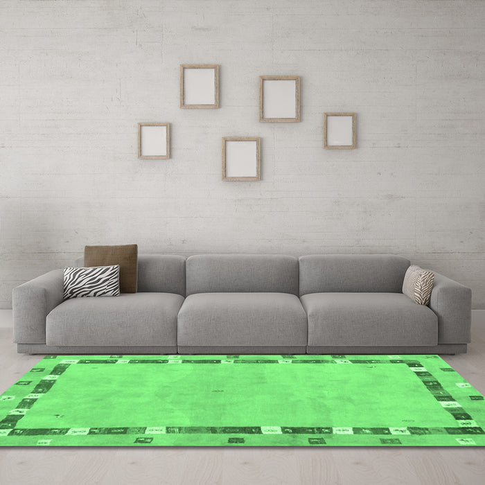 Machine Washable Abstract Emerald Green Contemporary Area Rugs in a Living Room,, wshcon2703emgrn