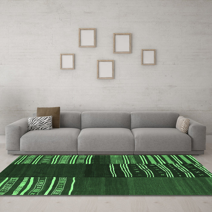 Machine Washable Southwestern Emerald Green Country Area Rugs in a Living Room,, wshcon2704emgrn