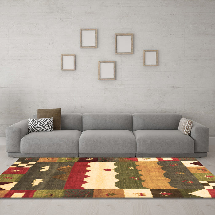 Machine Washable Abstract Brown Contemporary Rug in a Living Room,, wshcon2707brn