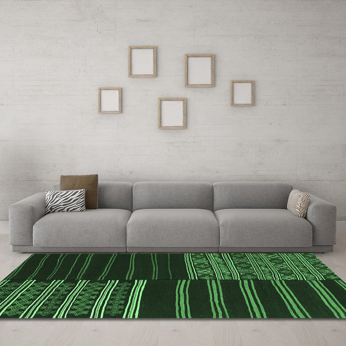 Machine Washable Patchwork Emerald Green Transitional Area Rugs in a Living Room,, wshcon2710emgrn