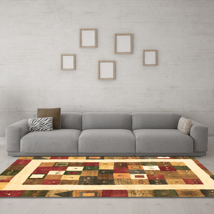 Machine Washable Abstract Brown Contemporary Rug in a Living Room,, wshcon2711brn