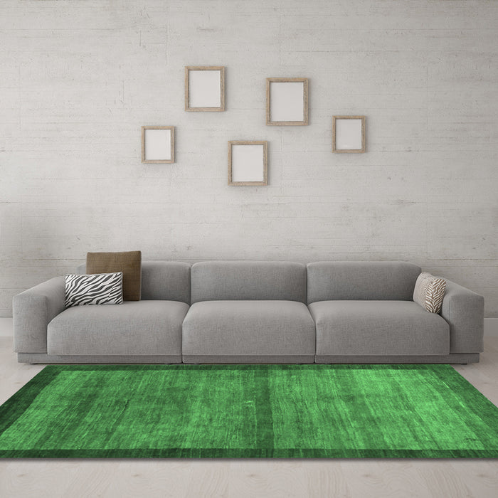 Machine Washable Abstract Emerald Green Contemporary Area Rugs in a Living Room,, wshcon2712emgrn
