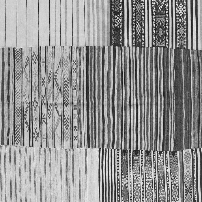 Serging Thickness of Machine Washable Patchwork Gray Transitional Rug, wshcon2720gry