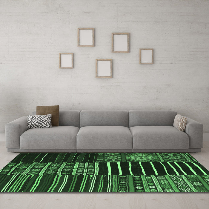 Machine Washable Patchwork Emerald Green Transitional Area Rugs in a Living Room,, wshcon2721emgrn