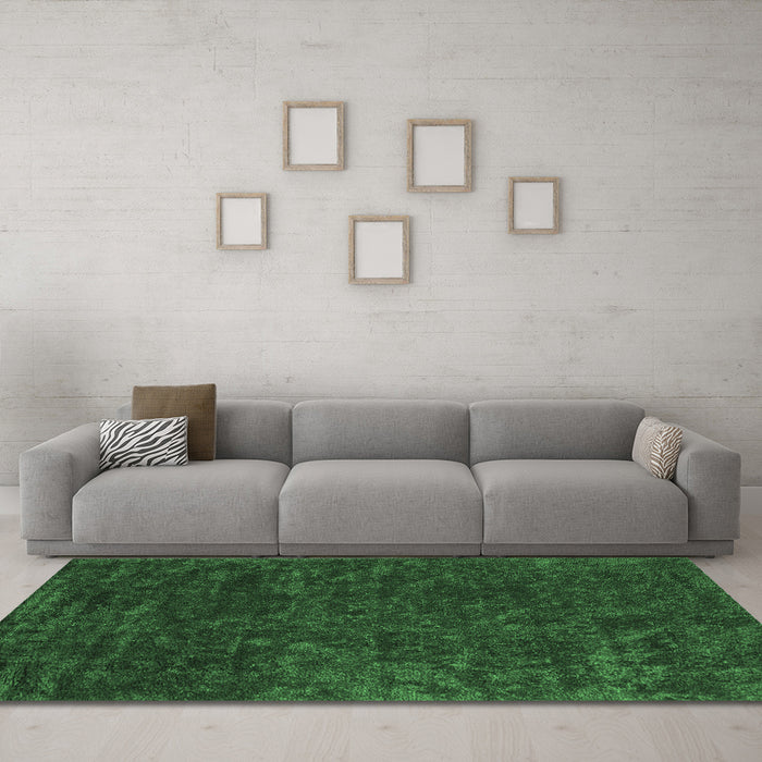 Machine Washable Abstract Emerald Green Contemporary Area Rugs in a Living Room,, wshcon2723emgrn