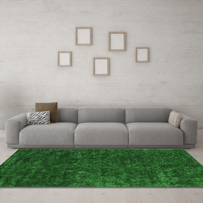 Machine Washable Abstract Green Contemporary Area Rugs in a Living Room,, wshcon2723grn