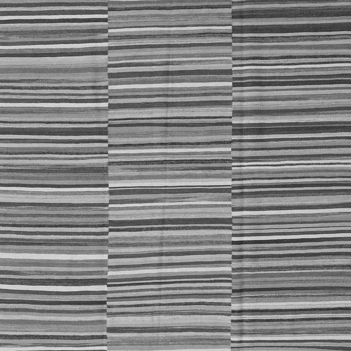 Serging Thickness of Machine Washable Southwestern Gray Country Rug, wshcon2728gry