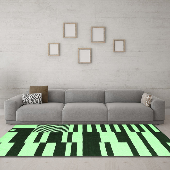 Machine Washable Abstract Emerald Green Contemporary Area Rugs in a Living Room,, wshcon2729emgrn