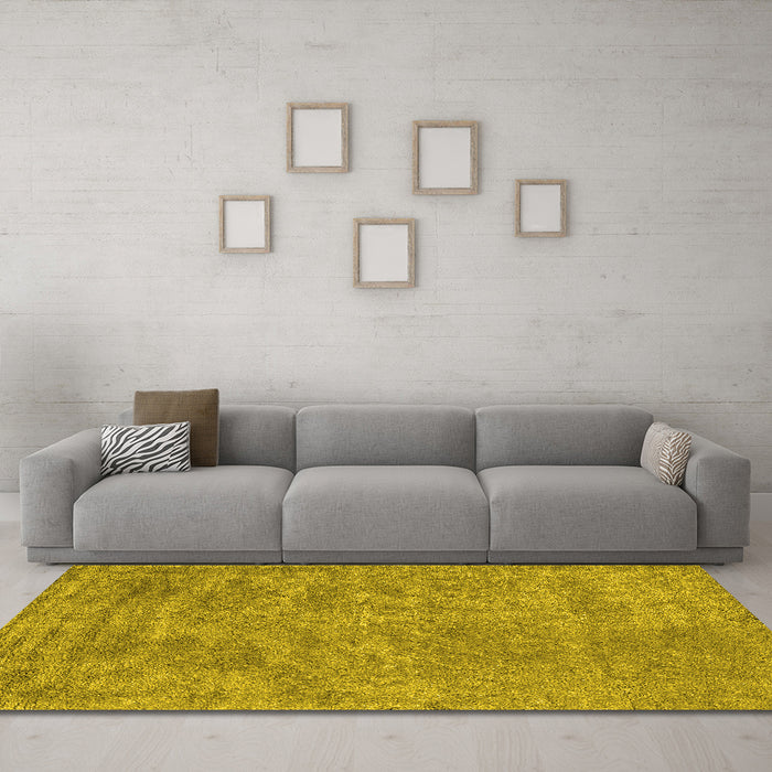 Machine Washable Abstract Yellow Contemporary Rug in a Living Room, wshcon2732yw