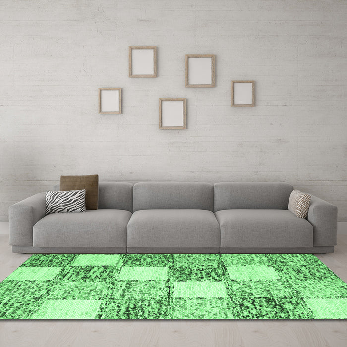 Machine Washable Checkered Emerald Green Modern Area Rugs in a Living Room,, wshcon2735emgrn