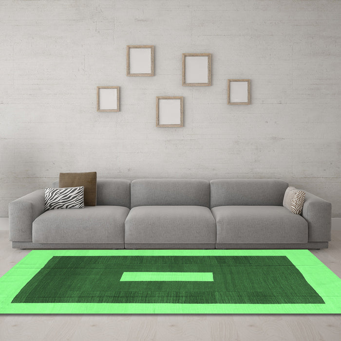 Machine Washable Abstract Emerald Green Contemporary Area Rugs in a Living Room,, wshcon2736emgrn