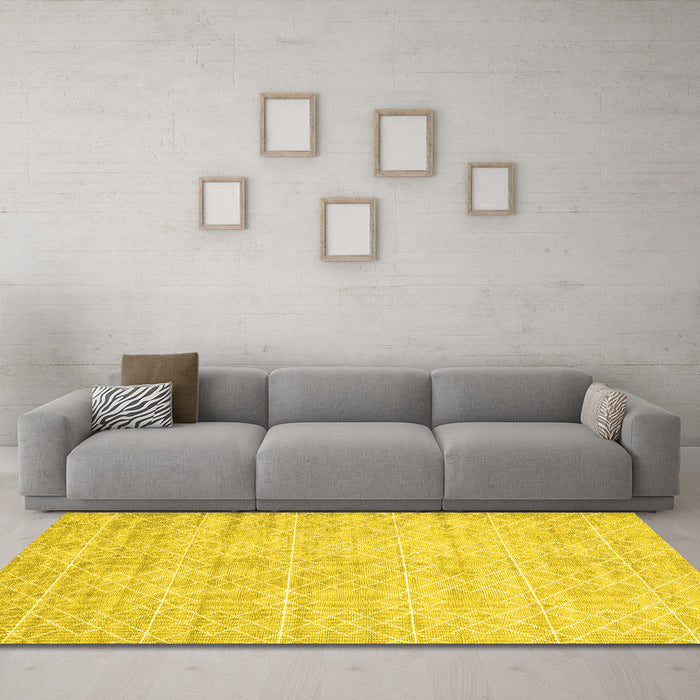 Machine Washable Abstract Yellow Contemporary Rug in a Living Room, wshcon2742yw