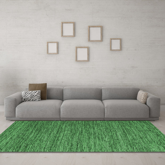 Machine Washable Abstract Emerald Green Contemporary Area Rugs in a Living Room,, wshcon2743emgrn