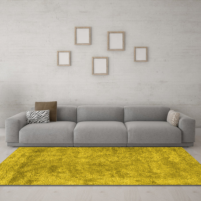Machine Washable Abstract Yellow Contemporary Rug in a Living Room, wshcon2749yw