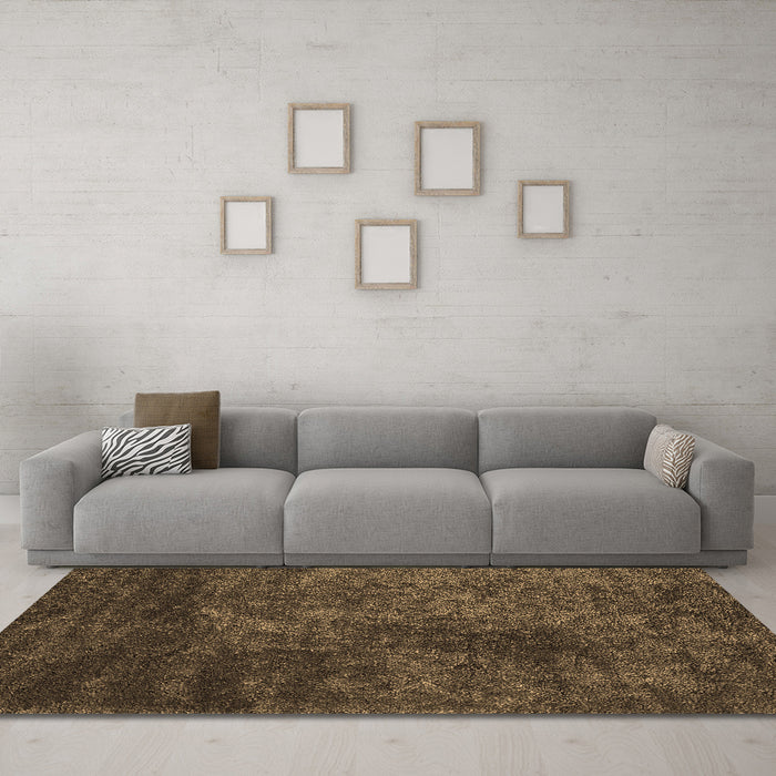 Machine Washable Abstract Brown Contemporary Rug in a Living Room,, wshcon2750brn