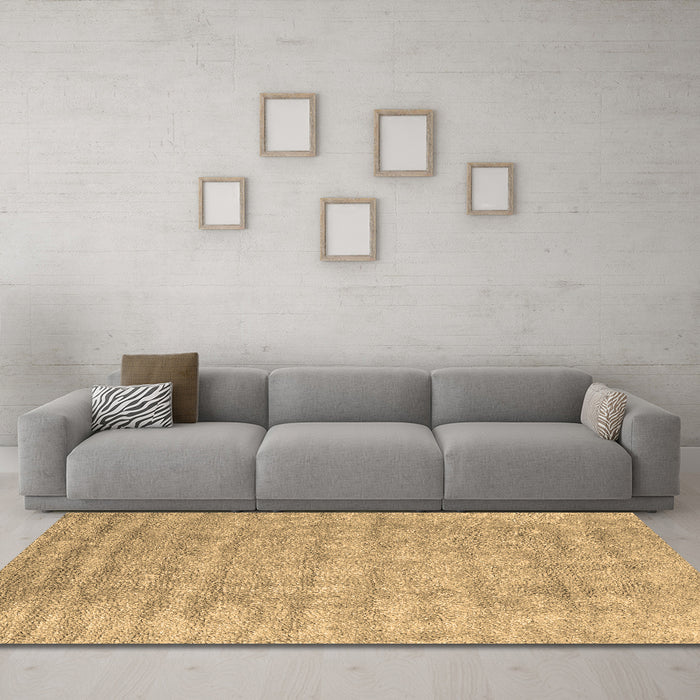 Machine Washable Abstract Brown Contemporary Rug in a Living Room,, wshcon2756brn