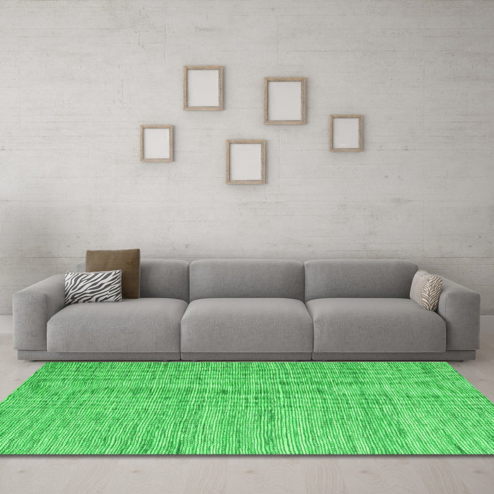 Machine Washable Abstract Green Contemporary Area Rugs in a Living Room,, wshcon2762grn