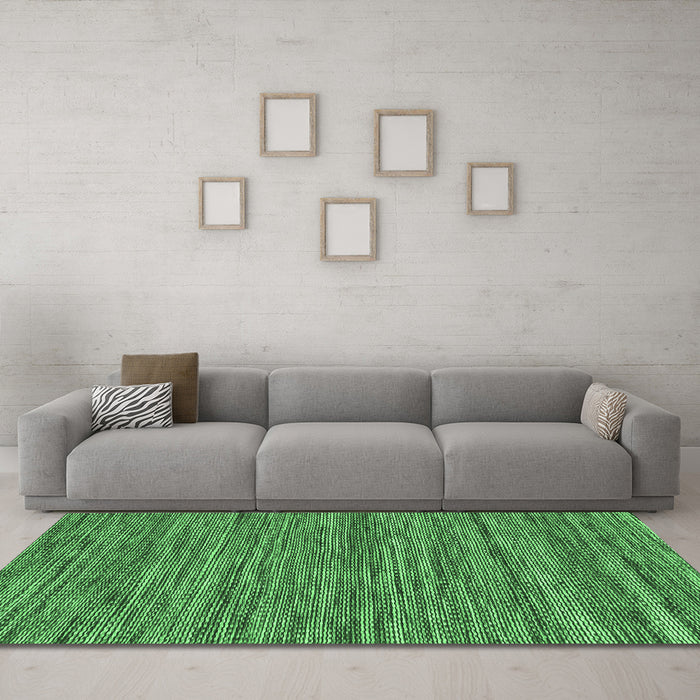 Machine Washable Abstract Emerald Green Contemporary Area Rugs in a Living Room,, wshcon2763emgrn
