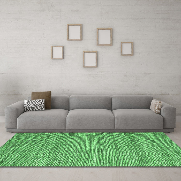 Machine Washable Abstract Emerald Green Contemporary Area Rugs in a Living Room,, wshcon2766emgrn