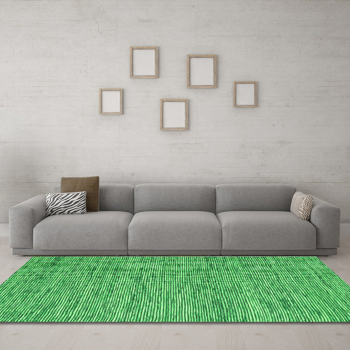 Machine Washable Abstract Green Contemporary Area Rugs in a Living Room,, wshcon2768grn