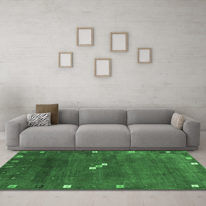 Machine Washable Abstract Emerald Green Contemporary Area Rugs in a Living Room,, wshcon2773emgrn