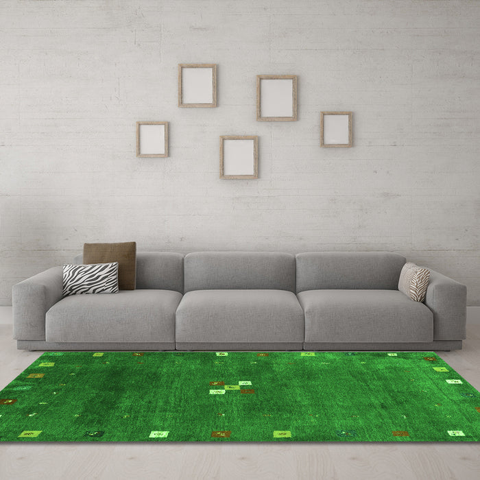 Machine Washable Abstract Green Contemporary Area Rugs in a Living Room,, wshcon2773grn