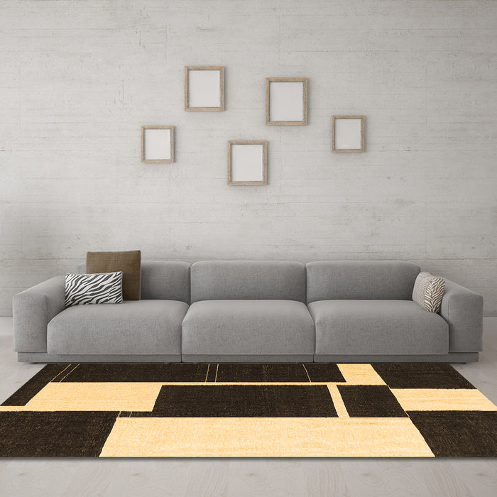 Machine Washable Abstract Brown Contemporary Rug in a Living Room,, wshcon2776brn