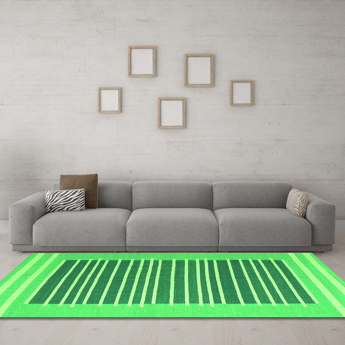 Machine Washable Abstract Green Contemporary Area Rugs in a Living Room,, wshcon2777grn