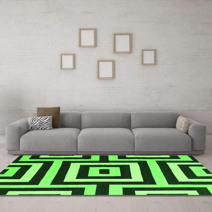 Machine Washable Abstract Green Contemporary Area Rugs in a Living Room,, wshcon2780grn