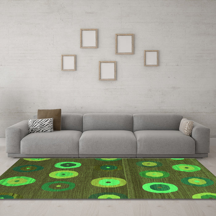 Machine Washable Abstract Green Contemporary Area Rugs in a Living Room,, wshcon2783grn