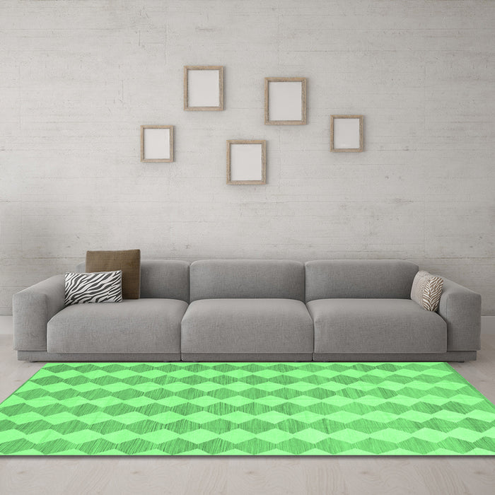 Machine Washable Abstract Emerald Green Contemporary Area Rugs in a Living Room,, wshcon2784emgrn