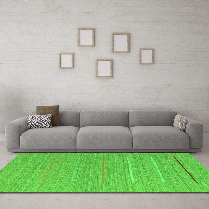 Machine Washable Abstract Green Contemporary Area Rugs in a Living Room,, wshcon2785grn