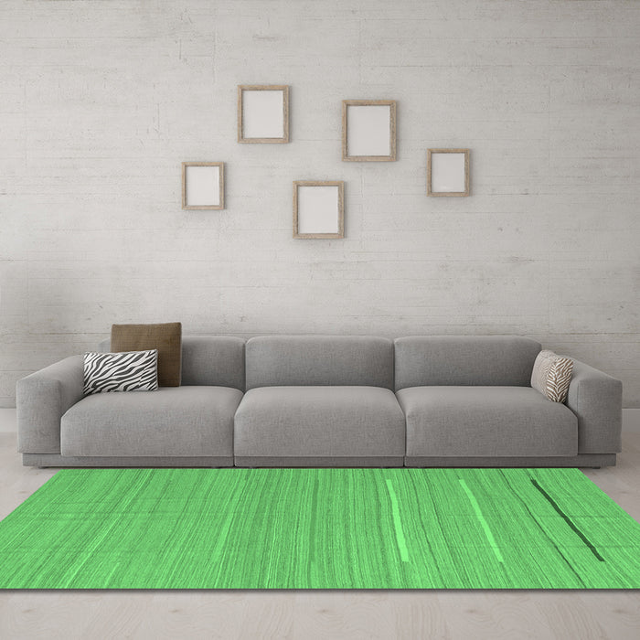 Machine Washable Abstract Emerald Green Contemporary Area Rugs in a Living Room,, wshcon2785emgrn