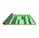 Sideview of Abstract Emerald Green Contemporary Rug, con2787emgrn