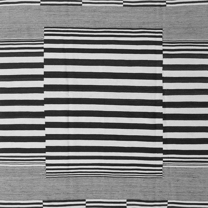 Serging Thickness of Abstract Gray Contemporary Rug, con2788gry