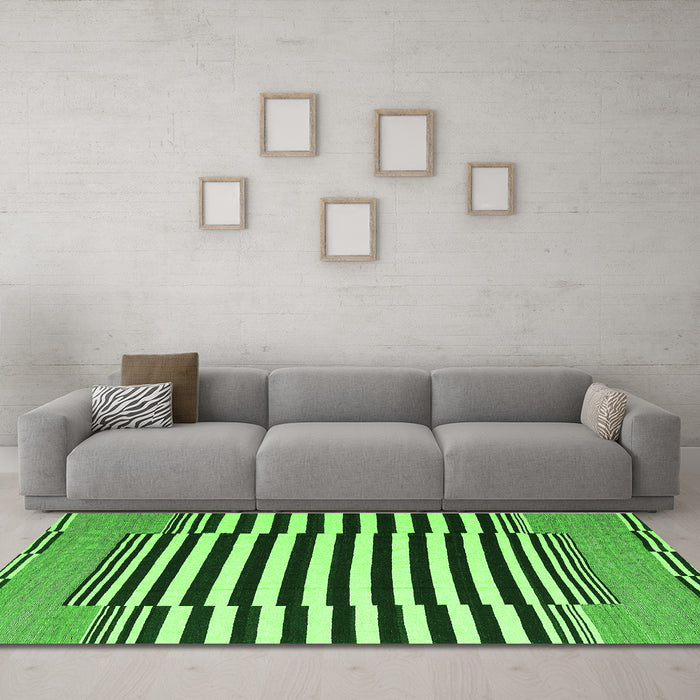 Machine Washable Abstract Green Contemporary Area Rugs in a Living Room,, wshcon2788grn