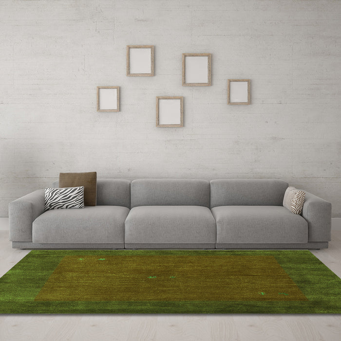 Machine Washable Abstract Green Contemporary Area Rugs in a Living Room,, wshcon2791grn