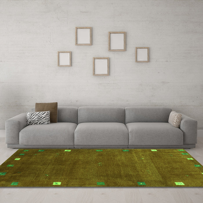 Machine Washable Abstract Green Contemporary Area Rugs in a Living Room,, wshcon2792grn
