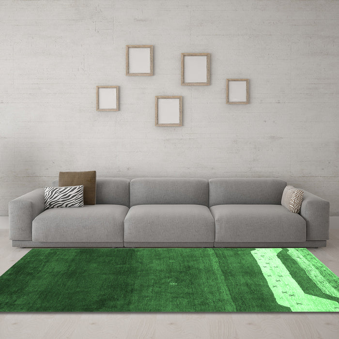 Machine Washable Abstract Emerald Green Contemporary Area Rugs in a Living Room,, wshcon2795emgrn