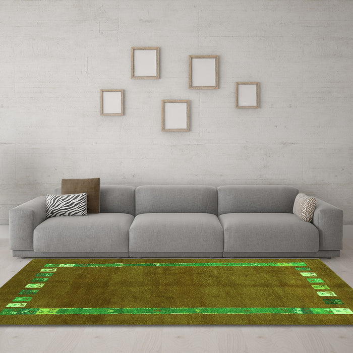 Machine Washable Abstract Green Contemporary Area Rugs in a Living Room,, wshcon2797grn