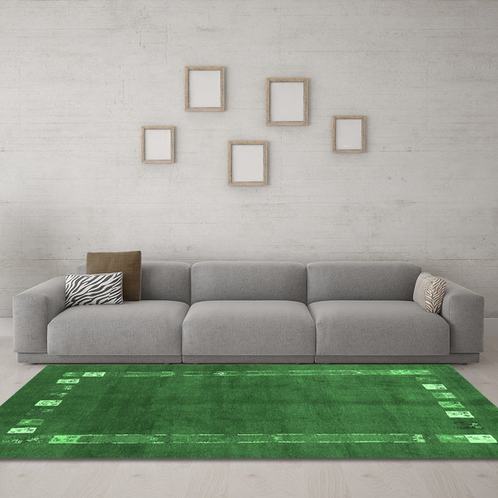 Machine Washable Abstract Emerald Green Contemporary Area Rugs in a Living Room,, wshcon2797emgrn