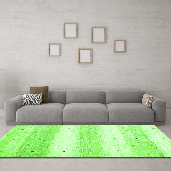 Machine Washable Solid Green Modern Area Rugs in a Living Room,, wshcon2798grn