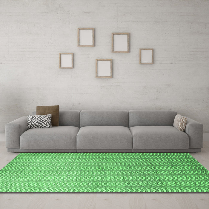 Machine Washable Abstract Emerald Green Contemporary Area Rugs in a Living Room,, wshcon279emgrn