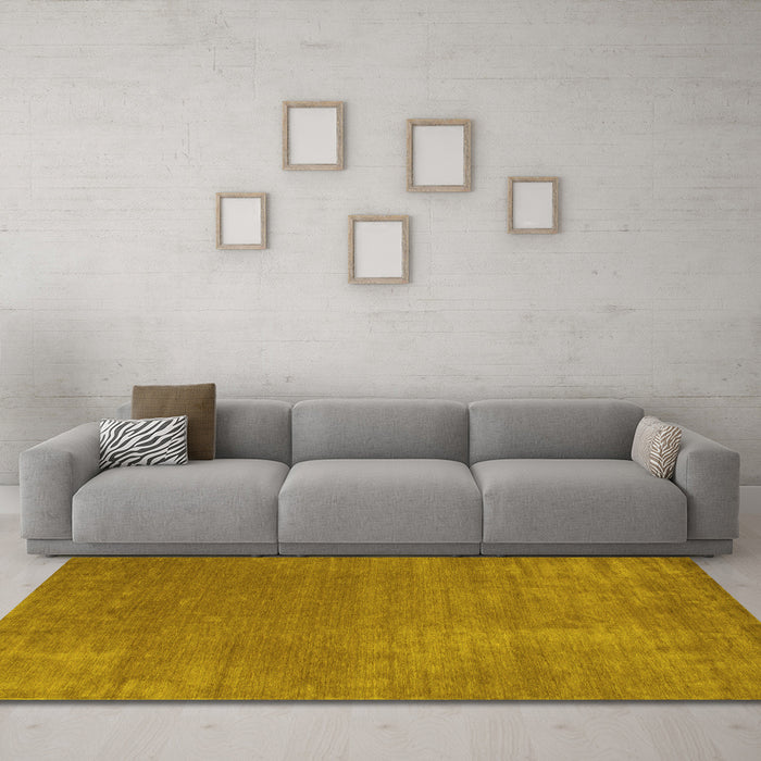 Machine Washable Abstract Yellow Contemporary Rug in a Living Room, wshcon27yw