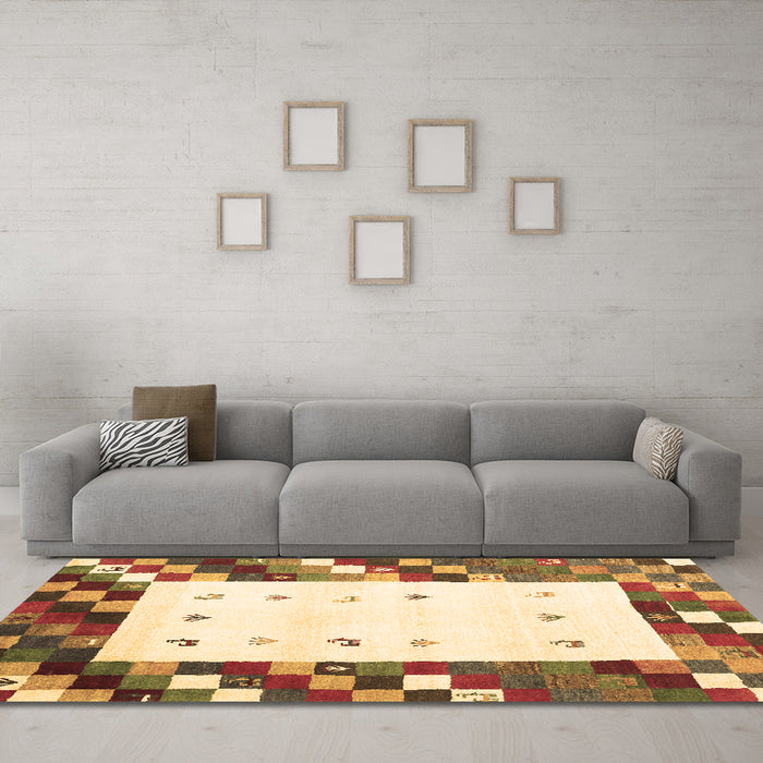 Machine Washable Abstract Brown Contemporary Rug in a Living Room,, wshcon2803brn