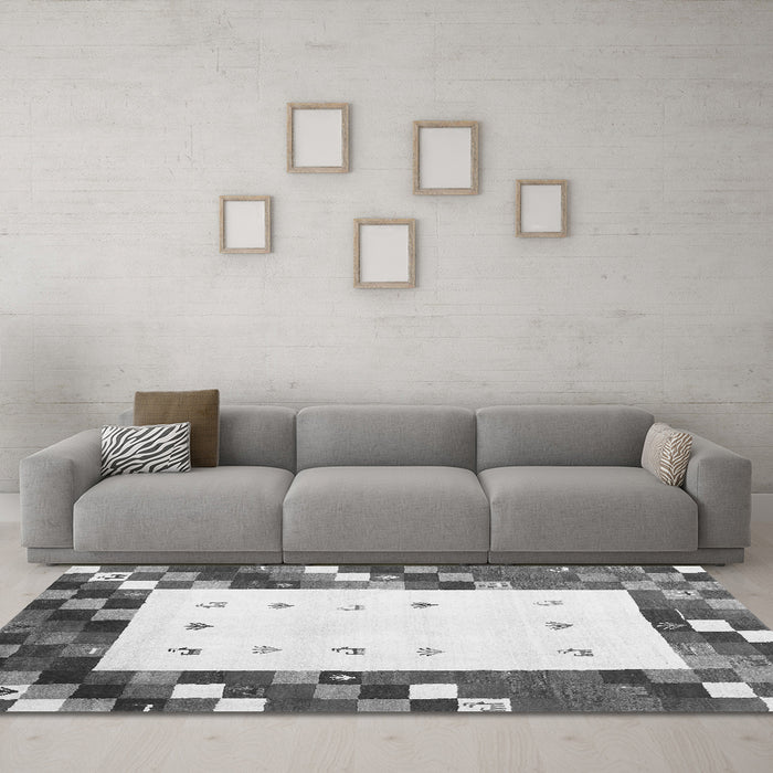 Machine Washable Abstract Gray Contemporary Rug in a Living Room,, wshcon2803gry