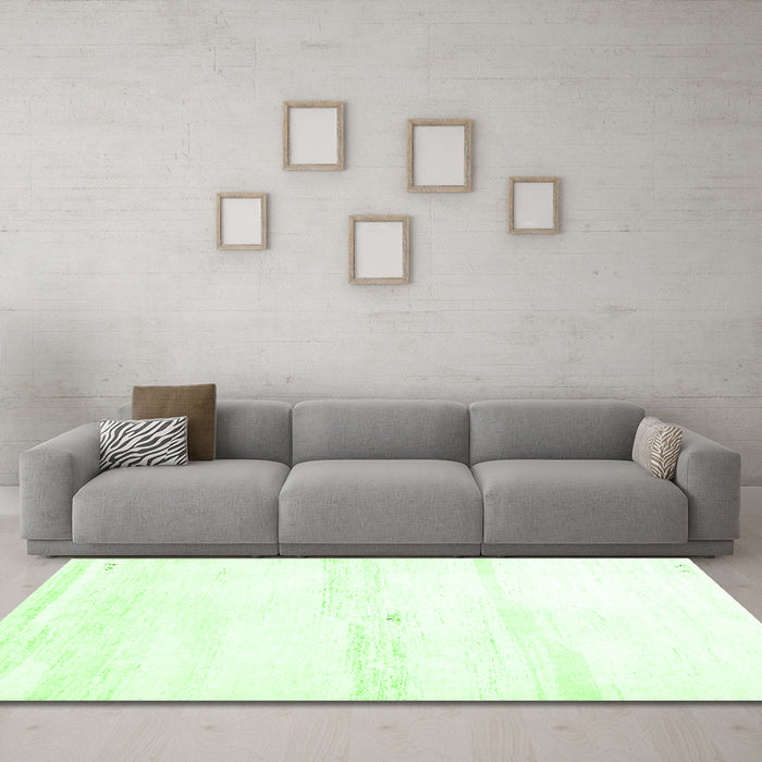 Machine Washable Solid Green Modern Area Rugs in a Living Room,, wshcon2804grn
