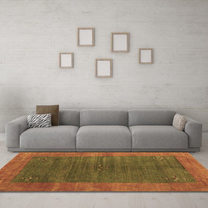 Machine Washable Abstract Brown Contemporary Rug in a Living Room,, wshcon2805brn
