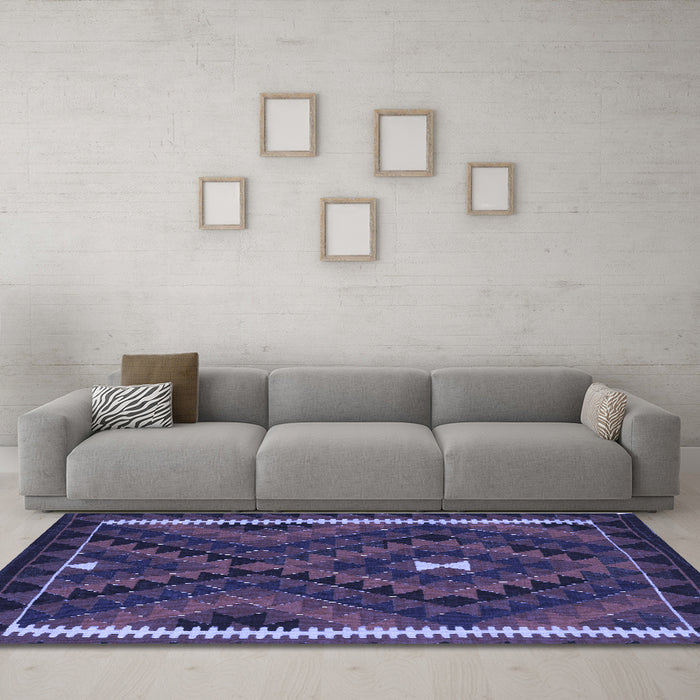 Machine Washable Oriental Blue Traditional Rug in a Living Room, wshcon2807blu